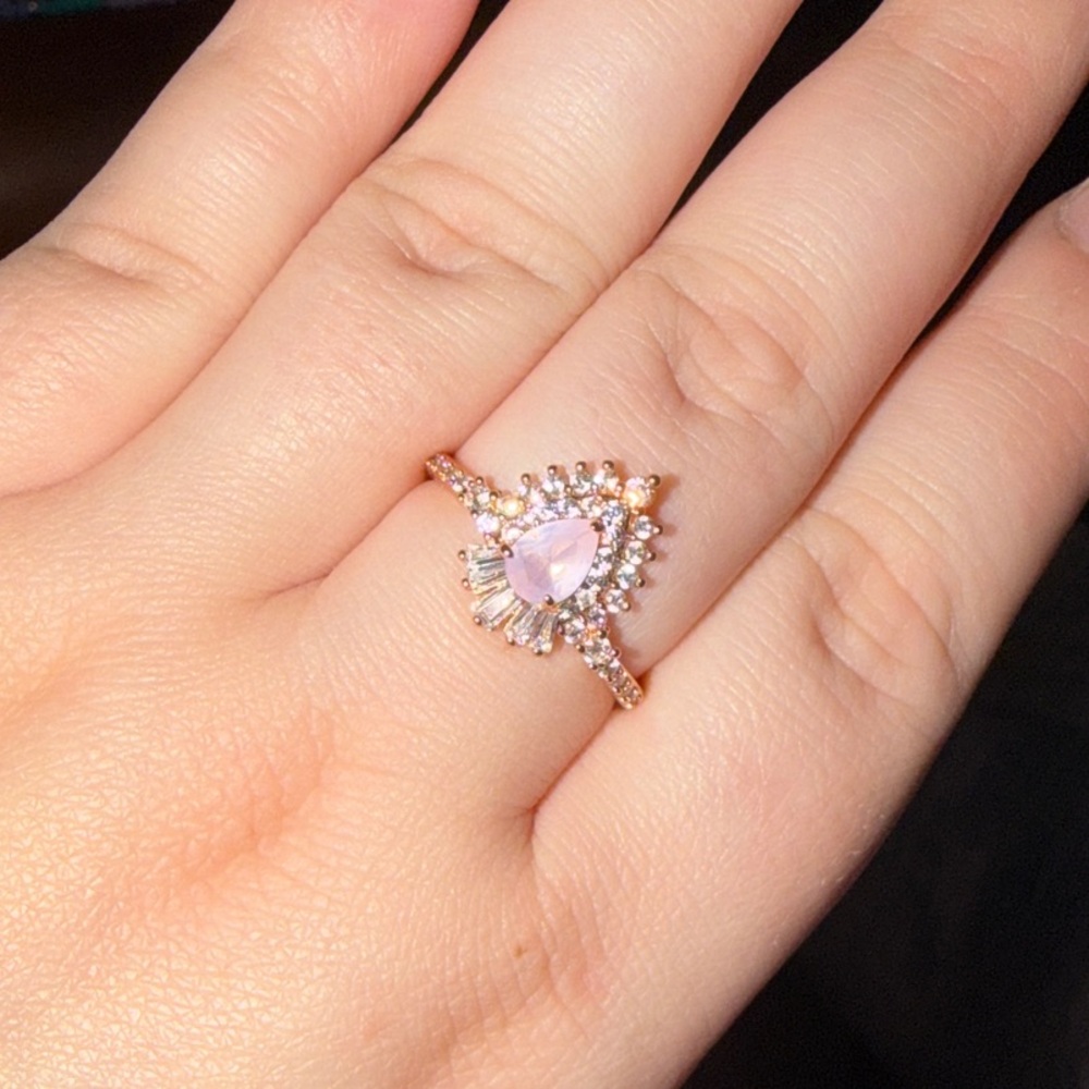 Rose Quartz on Rose Gold: Size 11